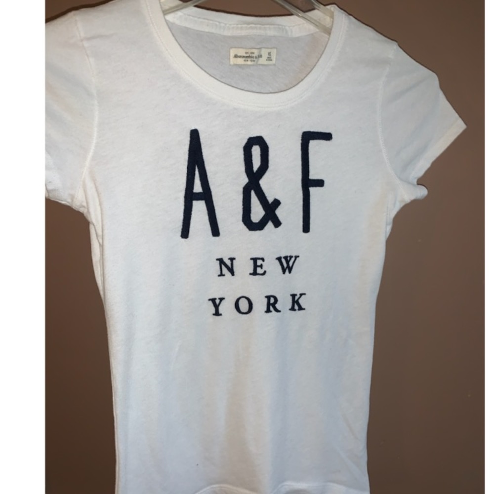 A&F tee